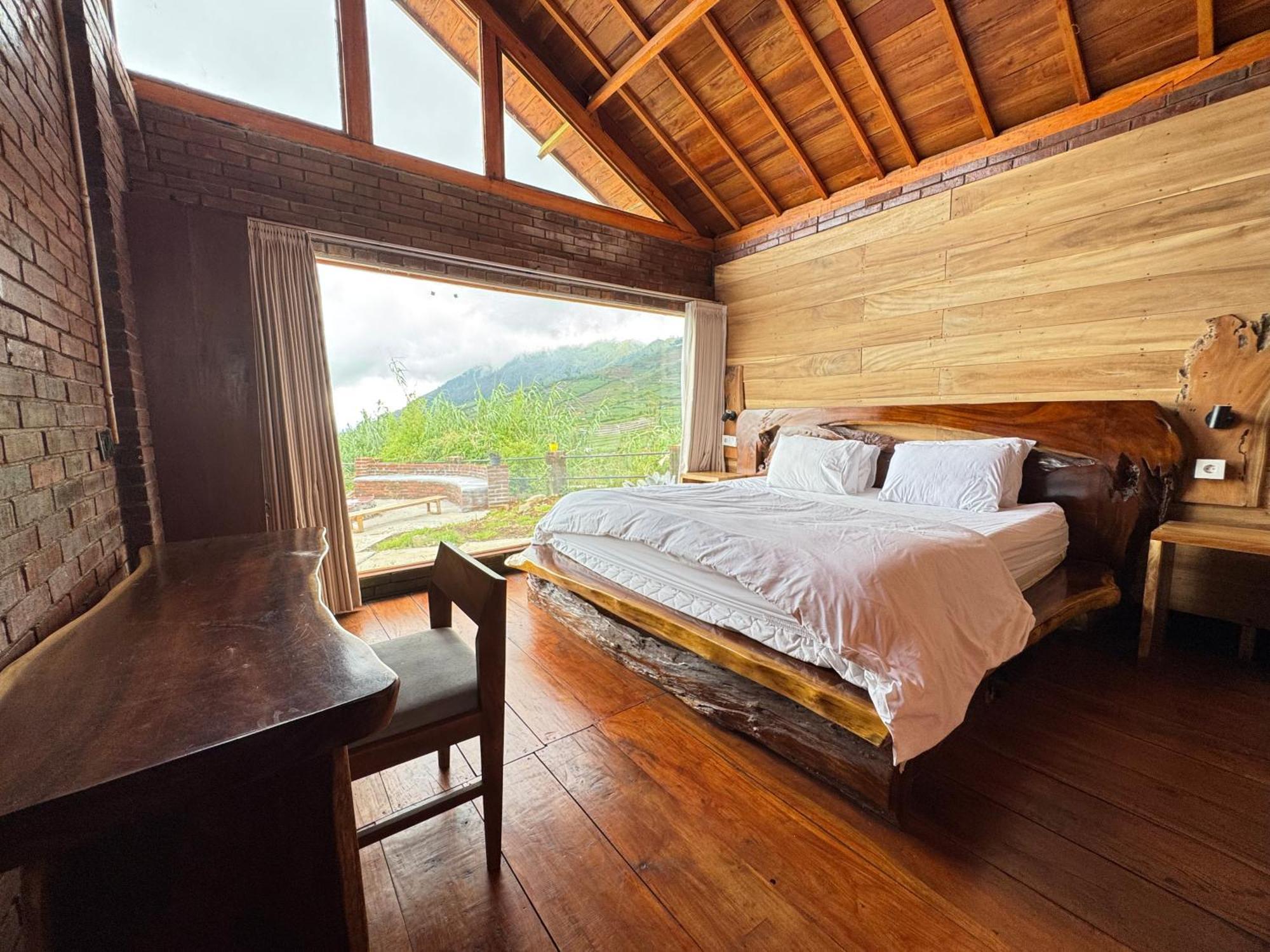 Jolotundo Lodge Banjarnegara Extérieur photo